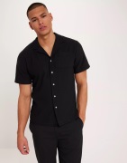 Ciszere Jack plisse shirt Kortærmede skjorter Black