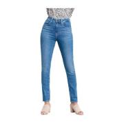 Slim-fit jeans