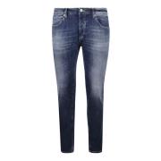 Brighton Carrot Fit Jeans