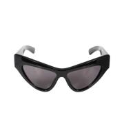 Sorte solbriller med grå linser