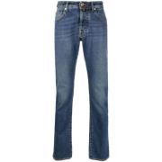 Slim-Fit Jeans med Distressed Effekt og Broderet Logo