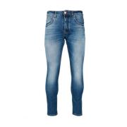 Slim-fit Jeans