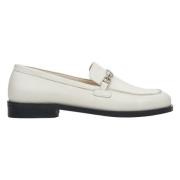 Kvinders Creme Beige Læder Loafers med en Sølvkæde ER00114675