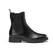 Chelsea boot