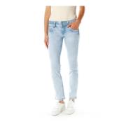 Midwaist Straight Fit Jeans