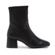 Elegant Sorte Booties SC669BLK