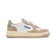 Hvide og beige sneakers