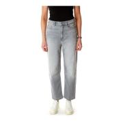 Cropped Tapered Fit Mid Waist Jeans