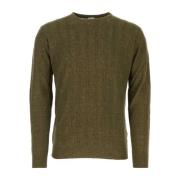 Stilfuld militærgrøn linned sweater