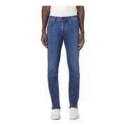 Slim Cropped Carrot Jeans