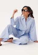 ONLY Onlaugusta Shirt  Cloud Dancer Stripes:blue Stri M