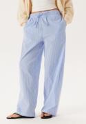 ONLY Onlaugusta Pant Cloud Dancer Stripes:blue Stri S