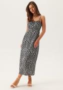 ONLY Onlnelly Life Alexa Midi Dress Night Sky Aop:little Flower L