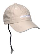 Ess Fd Crew Cap Accessories Headwear Caps Beige Musto