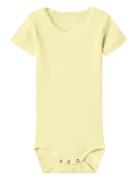 Nbfkab Ss Body Noos Bodysuits Short-sleeved Yellow Name It