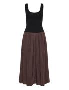 A-Line Dress Knælang Kjole Black Mango