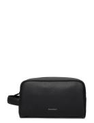 Ck Must Washbag/Dopp Kit Toilettaske Black Calvin Klein
