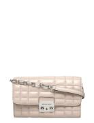 Lg Wllt On Chn Xbody Bags Crossbody Bags Beige Michael Kors