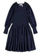 Camitta Dresses & Skirts Dresses Casual Dresses Long-sleeved Casual Dr...