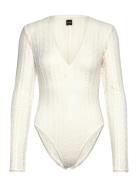 C_Ikylia Bodies Slip Cream BOSS