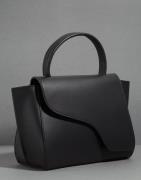 ATP ATELIER - Sort - Arezzo Leather Handbag