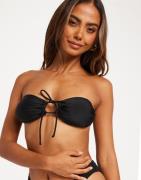 Nelly - Sort - Front Tied Bikini Top