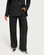 Vero Moda - Sort - Vmlyla Hr Straight Pinstripe Pant