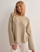 Mercer Amsterdam - Beige - Objreynard Square Sleeve O-Neck Noo