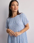 Only - Blomstret - Onlmaya Life S/S Dress Wvn Noos