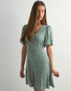 Vero Moda - Grøn - Vmalba Ss Short Dress Wvn Ga Noos