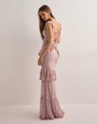Nelly - Pink - Delicate Lace Dress