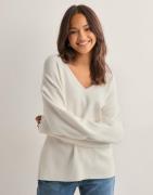OBJECT - Hvid - Objreynard V-Neck Pullover Noos