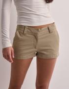 Nelly - Beige - The Shorts