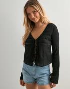 Nelly - Sort - Lace Insert Blouse