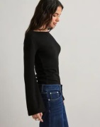 Nelly - Sort - Gorgeous Wide Sleeve Sweater