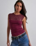 Nelly - Rød - Lace Blocking Sleeveless Top